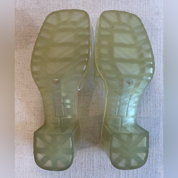 GUCCI Transparent Rubber Embossed Logo Slide Sandals Mules Yellow - Picture 12 of 12